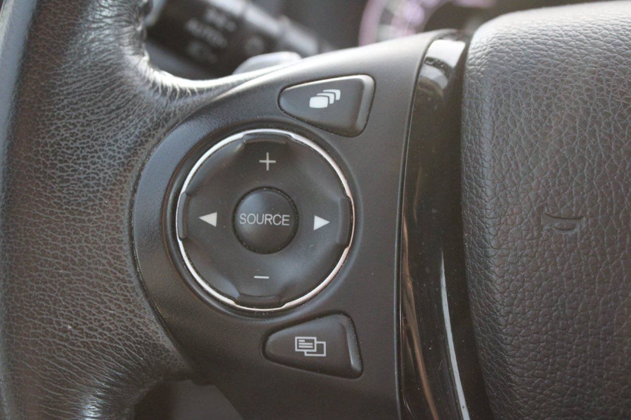 Used 2017 Honda Pilot Touring image 13