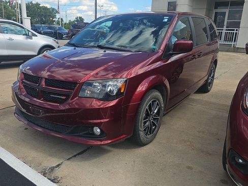 Used 2019 Dodge Grand Caravan GT FWD image 11