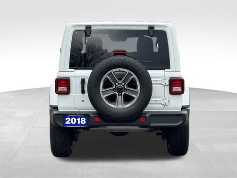 Used 2018 Jeep Wrangler Unlimited Sahara image 6