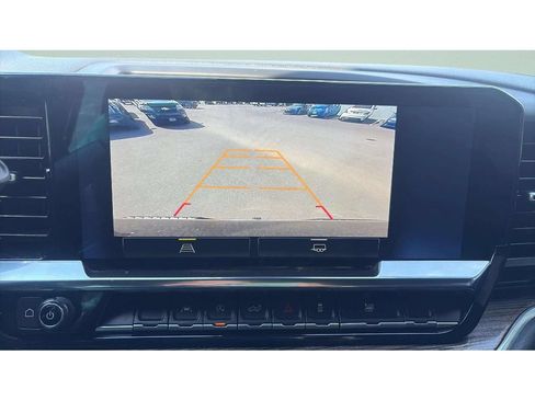 Used 2023 Chevrolet Silverado 1500 LT AWD/4WD image 15