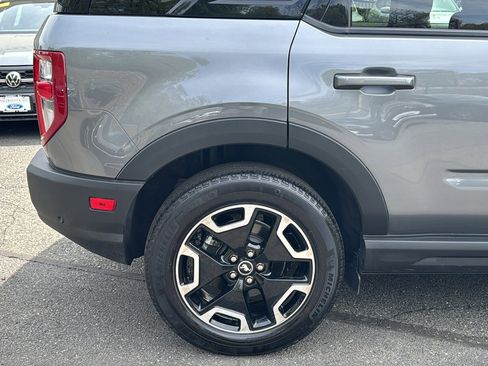 Used 2022 Ford Bronco Sport Outer Banks w/ Tech Package AWD/4WD image 9