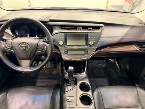 Used 2014 Toyota Avalon Limited FWD image 26
