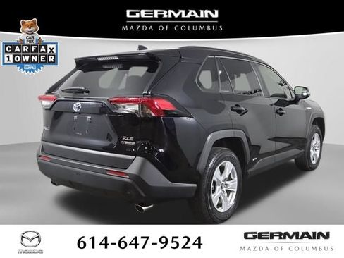 Used 2021 Toyota RAV4 XLE w/ Convenience Package AWD/4WD image 8