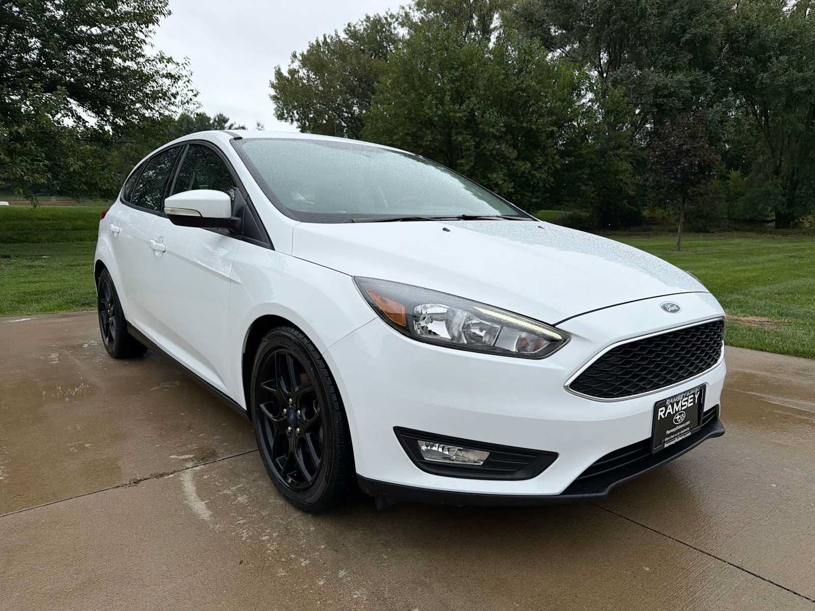 Used 2016 Ford Focus SE w/ Equipment Group 201A FWD image 8