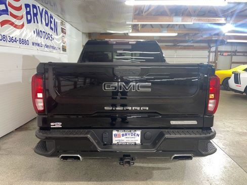 Used 2021 GMC Sierra 1500 Elevation w/ Preferred Package image 4
