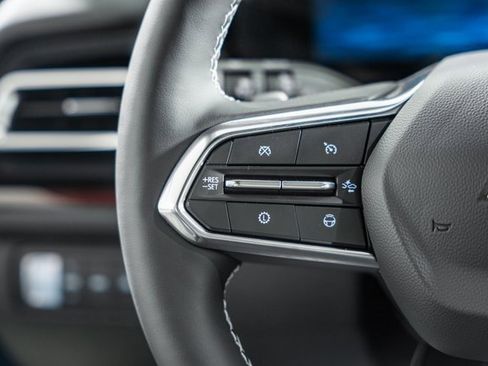 New 2026 Chevrolet Traverse Z71 w/ Enhanced Driving Package image 31