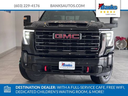 Certified 2024 GMC Sierra 2500 AT4 w/ AT4 Preferred Package AWD/4WD image 3