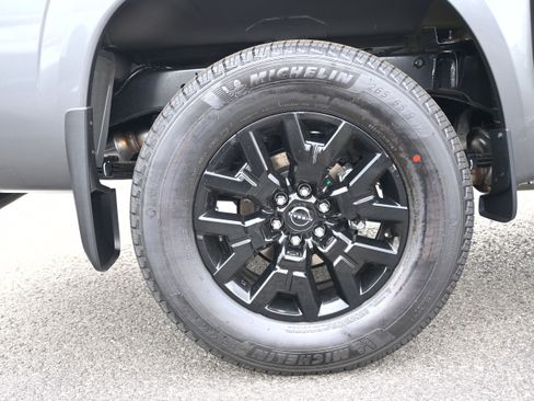 New 2026 Nissan Frontier SV w/ Tow Package image 9