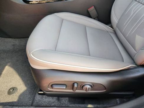 New 2026 Buick Envista Sport Touring FWD image 17