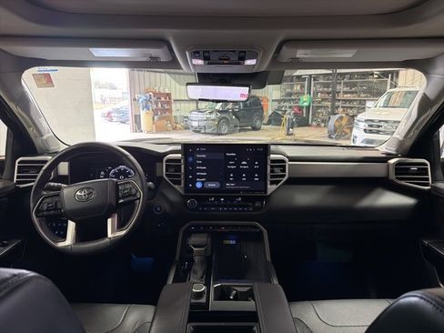 Used 2024 Toyota Tundra Limited image 23
