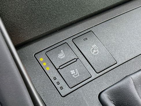 Used 2021 Lexus IS 350 F Sport w/ Accessory Package RWD image 19