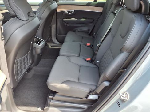 Certified 2026 Volvo XC90 B6 Plus w/ Protection Package Premier image 11