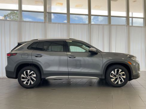 New 2026 Volkswagen Tiguan S image 8