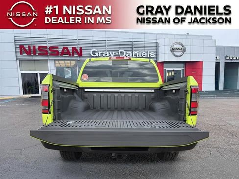 New 2026 Nissan Frontier PRO-4X w/ Pro-4x Convenience Package AWD/4WD image 3