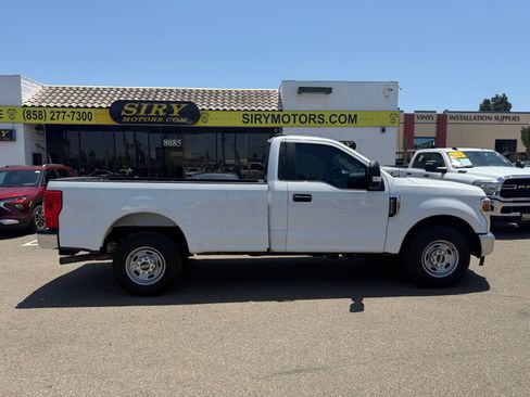 Used 2020 Ford F250 XL w/ Power Equipment Group RWD image 2