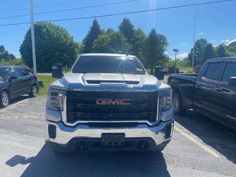 Used 2022 GMC Sierra 2500 Pro w/ Convenience Package AWD/4WD image 2