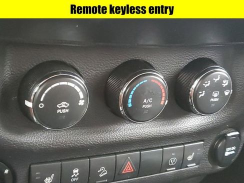 Used 2017 Jeep Wrangler 75th Anniversary image 19