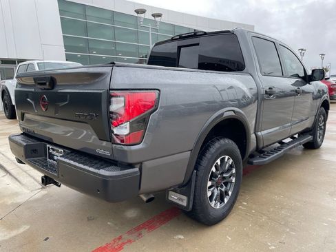 Used 2024 Nissan Titan PRO-4X w/ Pro-4x Convenience Package image 6