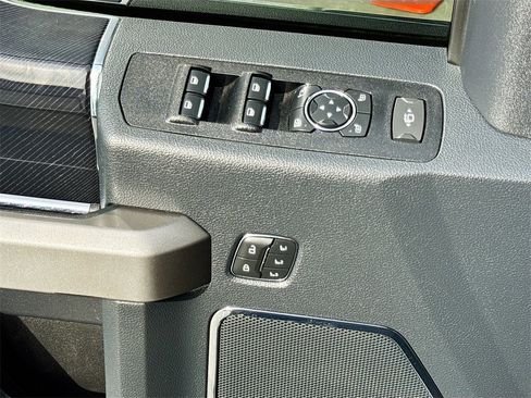 Used 2022 Ford F350 Platinum image 24
