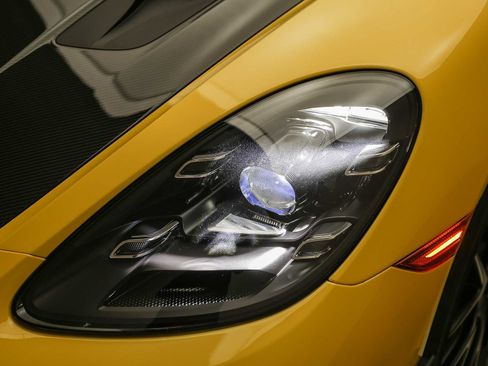 Certified 2024 Porsche 718 Cayman GT4 RS RWD image 12