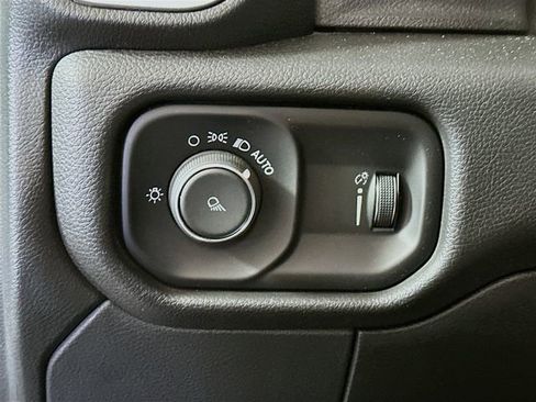 Used 2022 RAM 2500 Big Horn image 11