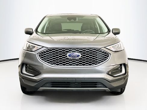 Used 2024 Ford Edge SEL image 2