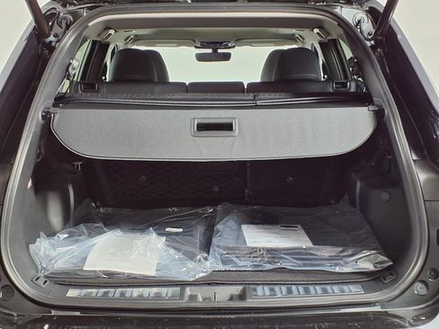 New 2025 Mitsubishi Outlander SE image 13