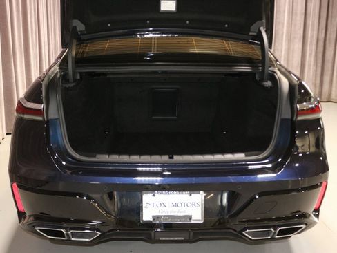 Used 2023 BMW 760i xDrive image 10