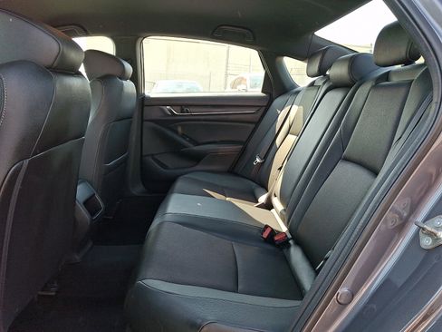 Used 2019 Honda Accord Sport image 10