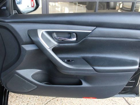 Used 2017 Nissan Altima 2.5 SL w/ Technology Package image 9