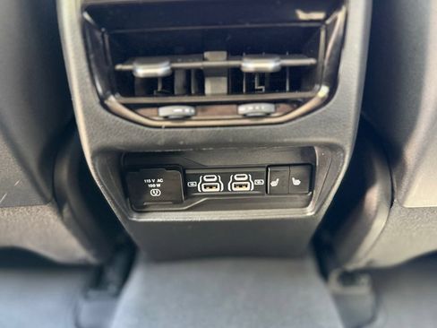 Used 2023 Jeep Grand Cherokee Limited AWD/4WD image 28
