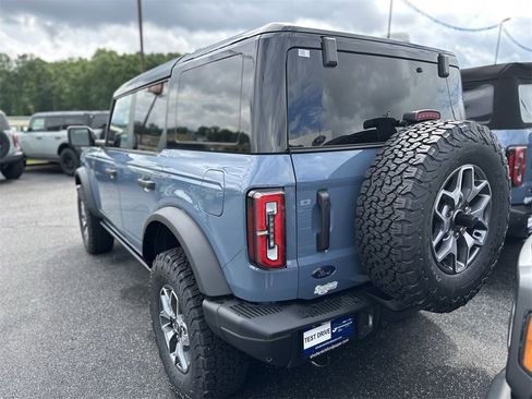 New 2025 Ford Bronco Badlands image 5