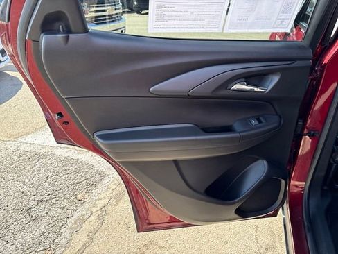 Used 2023 Chevrolet TrailBlazer LT w/ Convenience Package image 21