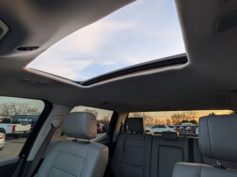 Used 2023 Toyota Tundra Limited image 24