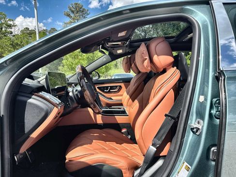 New 2026 Mercedes-Benz Maybach S 580 4MATIC image 3
