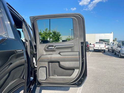Used 2023 GMC Sierra 1500 AT4 w/ AT4 Premium Package AWD/4WD image 25