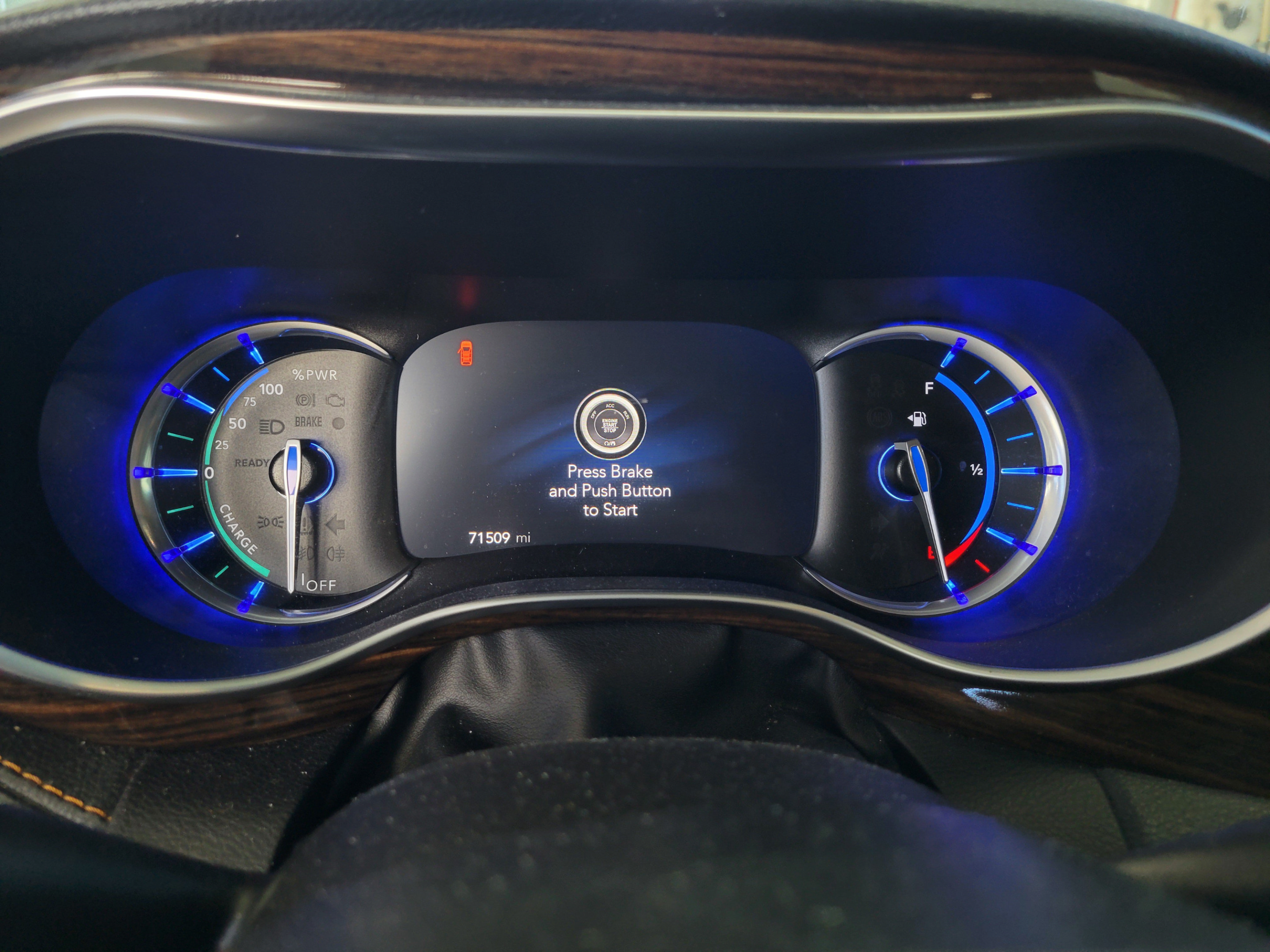 Used 2021 Chrysler Pacifica Pinnacle FWD image 28