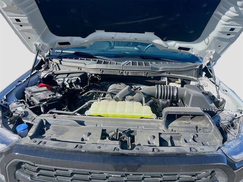 Used 2024 Ford F150 Lariat w/ FX4 Off-Road Package image 31