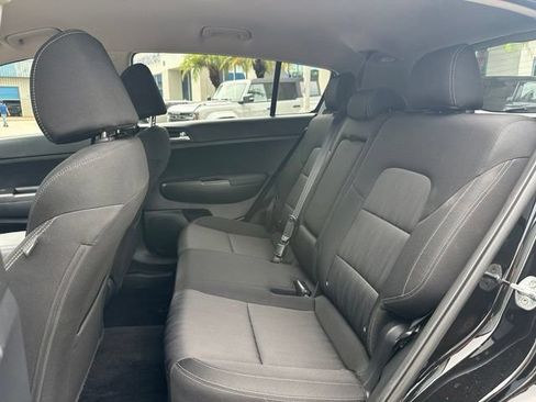 Used 2022 Kia Sportage LX AWD/4WD image 15