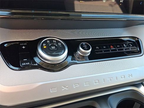 New 2025 Ford Expedition Max Active image 7