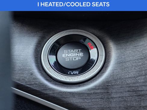 Used 2022 Jeep Grand Cherokee L Limited w/ Luxury Tech Group II image 27