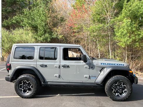Used 2021 Jeep Wrangler Unlimited Rubicon 4xe w/ Cold Weather Group AWD/4WD image 6
