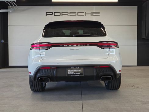 Certified 2023 Porsche Macan AWD/4WD image 7