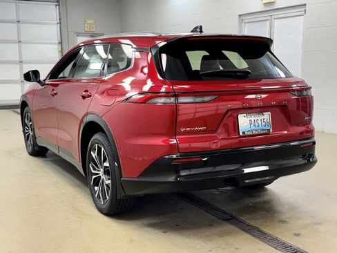 Used 2025 Toyota Crown Signia image 7