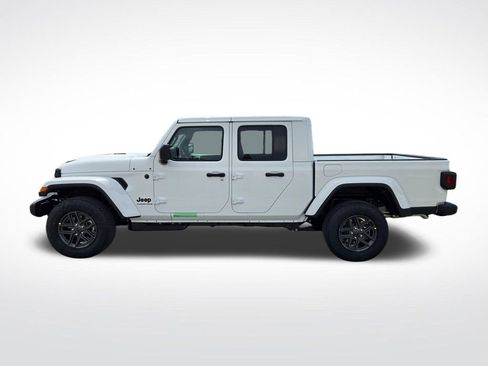 New 2026 Jeep Gladiator Sport AWD/4WD image 6