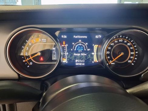 Used 2021 Jeep Wrangler Unlimited Sport AWD/4WD image 13