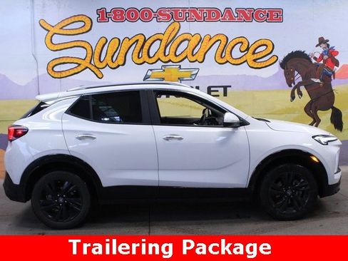 Used 2024 Buick Encore GX Sport Touring image 1