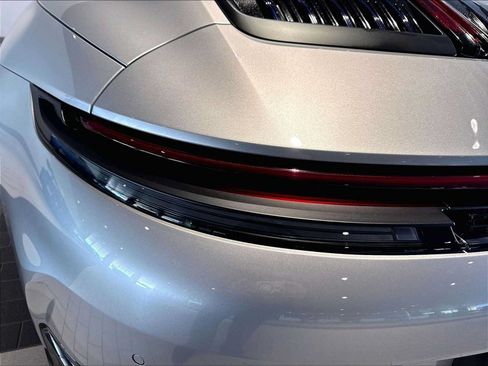 Used 2026 Porsche 911 Carrera T RWD image 33