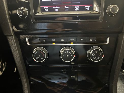 Used 2015 Volkswagen GTI S FWD image 16