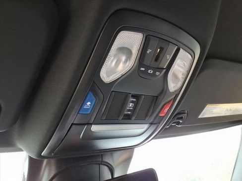 New 2026 RAM 2500 Tradesman AWD/4WD image 18